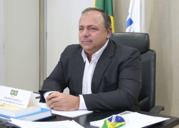 에두아르두 파주엘라 보건부장관, 교사들 백신접종 우선순위대상으로 포함시켜