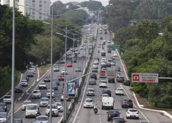 상파울로시, 현 차량 5부제 시간..금요일까지 그대로 유지