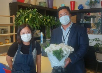 NANA꽃집(구 청라), 코로나19 유족분들 한해서 근조국화(1단씩)무료 나눔 행사 실시