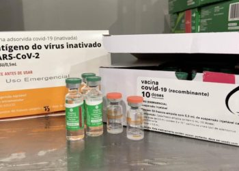 브라질, AZ·시노백 백신 생산 재개…중국서 원료 수입