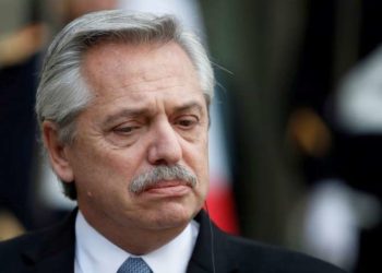 아르헨 대통령 “브라질인은 정글 출신” 입방정…끝내 사과