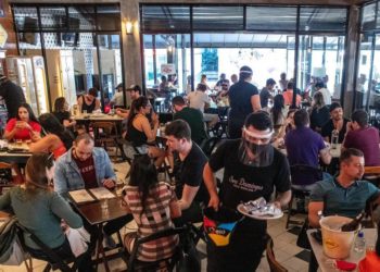 상파울로시정부, 업계 비판에 백신접종패스(증명서) 의무화 계획 한발짝 물러나