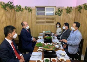 황인상 총영사, 거리 청소 동참 한인단체 관계자들과 오찬 간담회