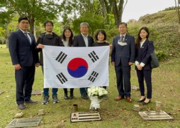 주 상파울로 총영사관, 독립유공자 묘소 참배 및 명패 전달식 개최