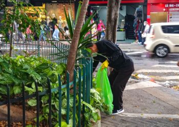 [이재명칼럼] 쓰레기 청소: 한인사회가 제시 할 수 있는 또 다른 모범적인 모델