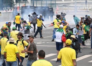 브라질 당국, ‘대선 불복’ 폭동 진압 완료…”400여명 체포”