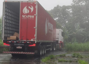 상파울루 안쉐따(Anchieta)고속도로에서 담배 화물 강도…용의자 3명 사망, 17명 체포