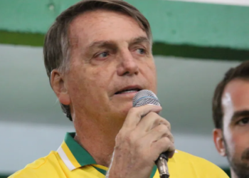 보우소나루 전 브라질 대통령 , 트럼프의 쾌유 기원하며 ‘닮은 꼴 행적’ 강조