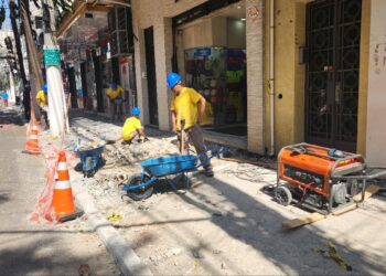 봉헤찌로 새 단장 시작! 3년 노력 끝에 보도블록 교체 공사 착수