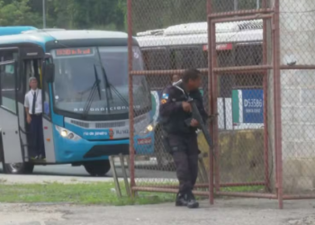 히오데자네이로, 브라질 대로에서 총격 사건 발생..두 명 사망, 다수 부상