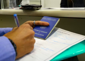 브라질, 10년 만에 최저 실업률 기록..9월 실업률 6.4%