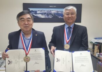 서주일·주성호, 봉사로 인정받은 브라질 한인 리더들, 미국 대통령 자원봉사상 수상