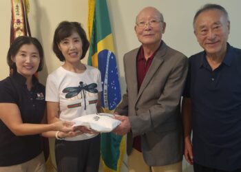 브라질한인여성골프협회, 대한 노인회 브라질지회에 쌀 100키로 기부