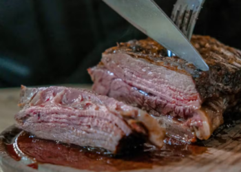 브라질 장바구니 물가 ‘숨통’ 트이나… 고기 가격 8개월 만에 하락