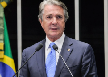 콜로르 前 브라질 대통령, 석유 공사 비리 연루 혐의로 체포