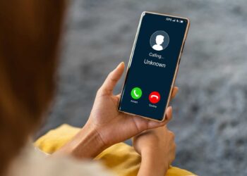 브라질 ‘로보콜’ 급증에 골머리…월 100억 통 폭탄 전화