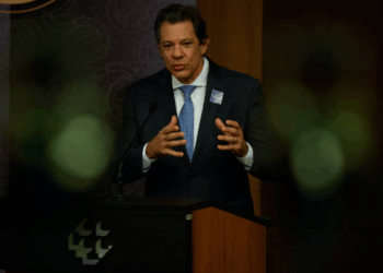 브라질, 재정난에 예산 313억 헤알 동결…금융거래세 인상