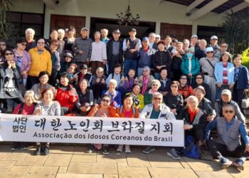 “보물찾고 노래자랑”…어르신들 동심으로 돌아간 하루