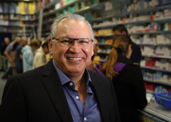 ‘세금 비리’…유명 제약사 회장·가전업체 이사 전격 체포