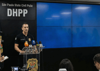 총영사관 “실종 신고된 ‘카네킨 김’, AI로 만든 가공 인물…실존 기록 없어”