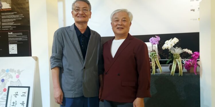 전통 서예와 현대 팝아트의 융합…나성주·이회권 ‘팝아트·서예’ 2인전 개막