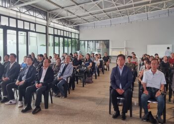 한브장학회, 2분기 장학금 전달식 개최…한인 2세 배우 조샤론 씨 특강