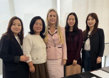 브라질한인회, 상파울루 시장 부인 예방…한복 선물 추진