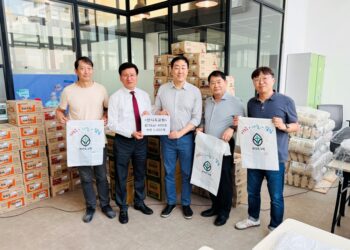 안디옥교회, 한인회에 쌀 400포·라면 1천400개 전달