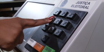 브라질 대선 결선 투표 2시간 연장…개표 집계도 일시 중단